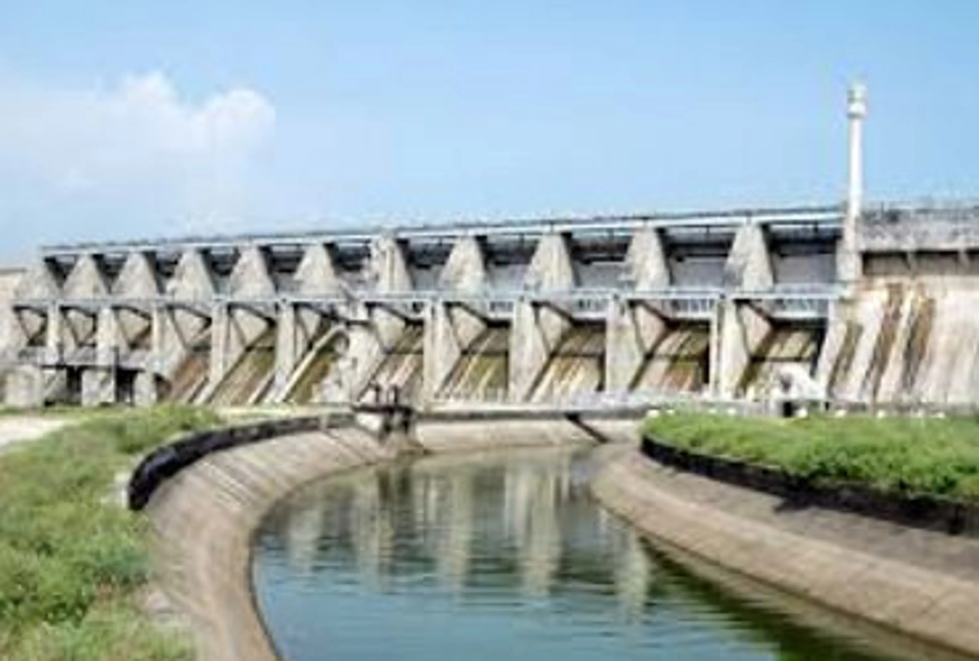 ગુજરાતના ૮૪ જળાશયોમાં ૧૦ ટકાથી ઓછું જળસ્તર