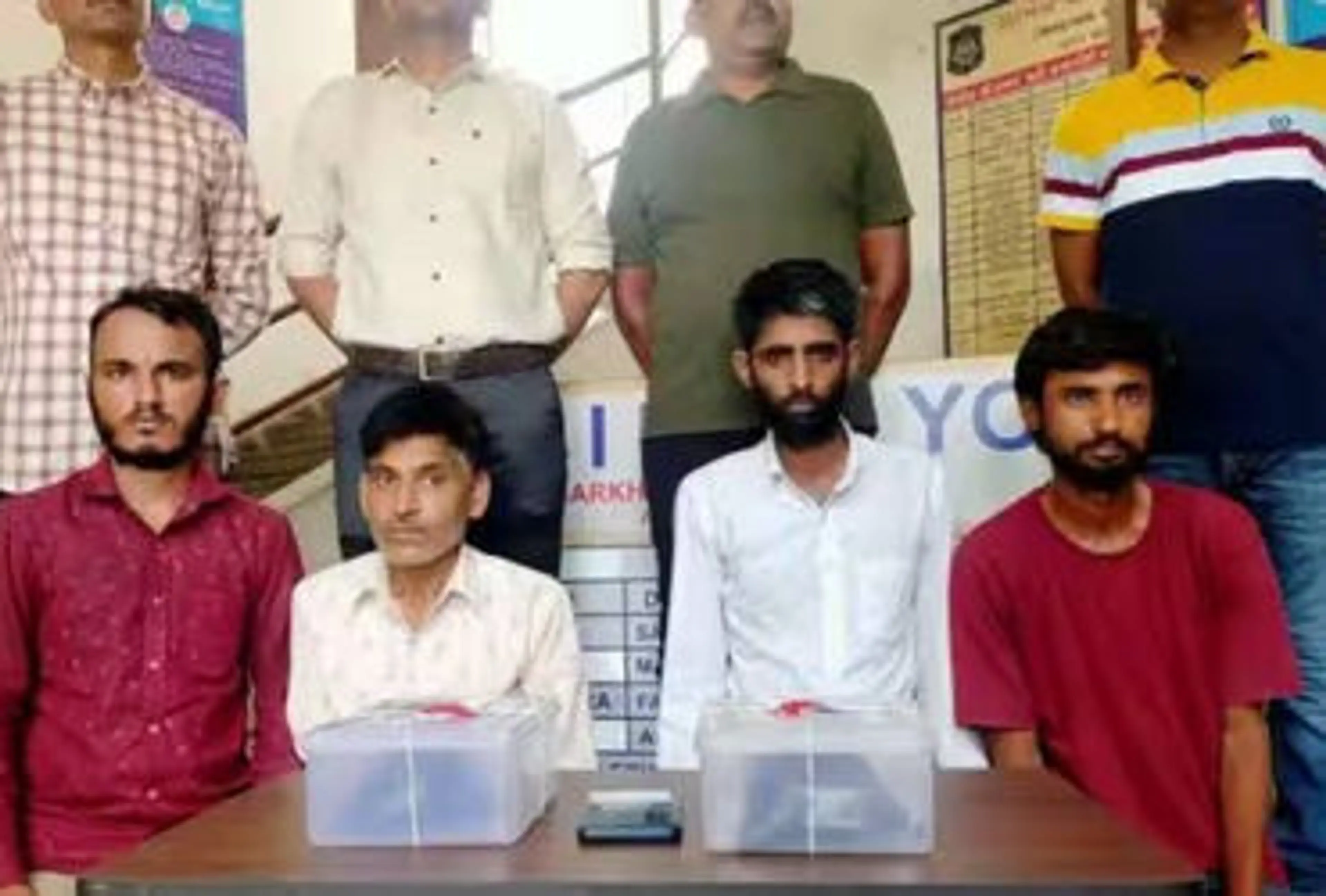 ગાડી વેચવામાં ઠગાઈ ખોટી ફરિયાદ લખાવી, સરખેજ પોલીસની તપાસમાં અફિણના નેટવર્કનો પર્દાફાશ