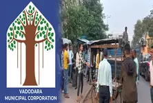 વડોદરાના અકોટા વિસ્તારમાં ફેબ્રિકેશનના શેડ, ખાણીપીણીની લારીઓ અને ગલ્લા સહિત 50 થી વધુ દબાણોનો સફાયો