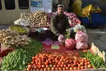 Tomatoes turn luxury in Pakistan