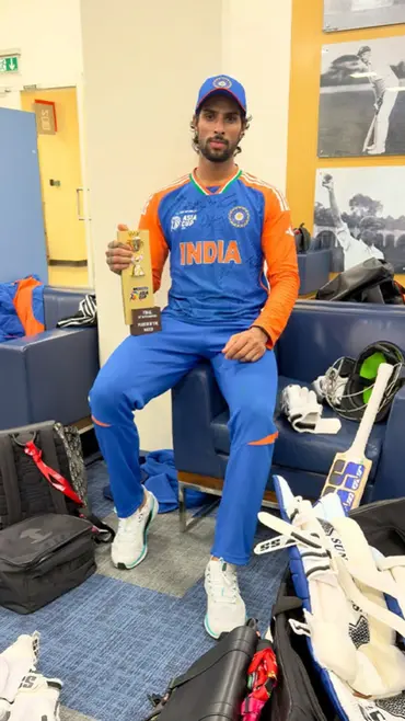 ઈલેક્ટ્રિશિયનનો દીકરો ટીમ ઈન્ડિયાનો સ્ટાર ક્રિકેટર બન્યો, આજે કરોડોનો માલિક