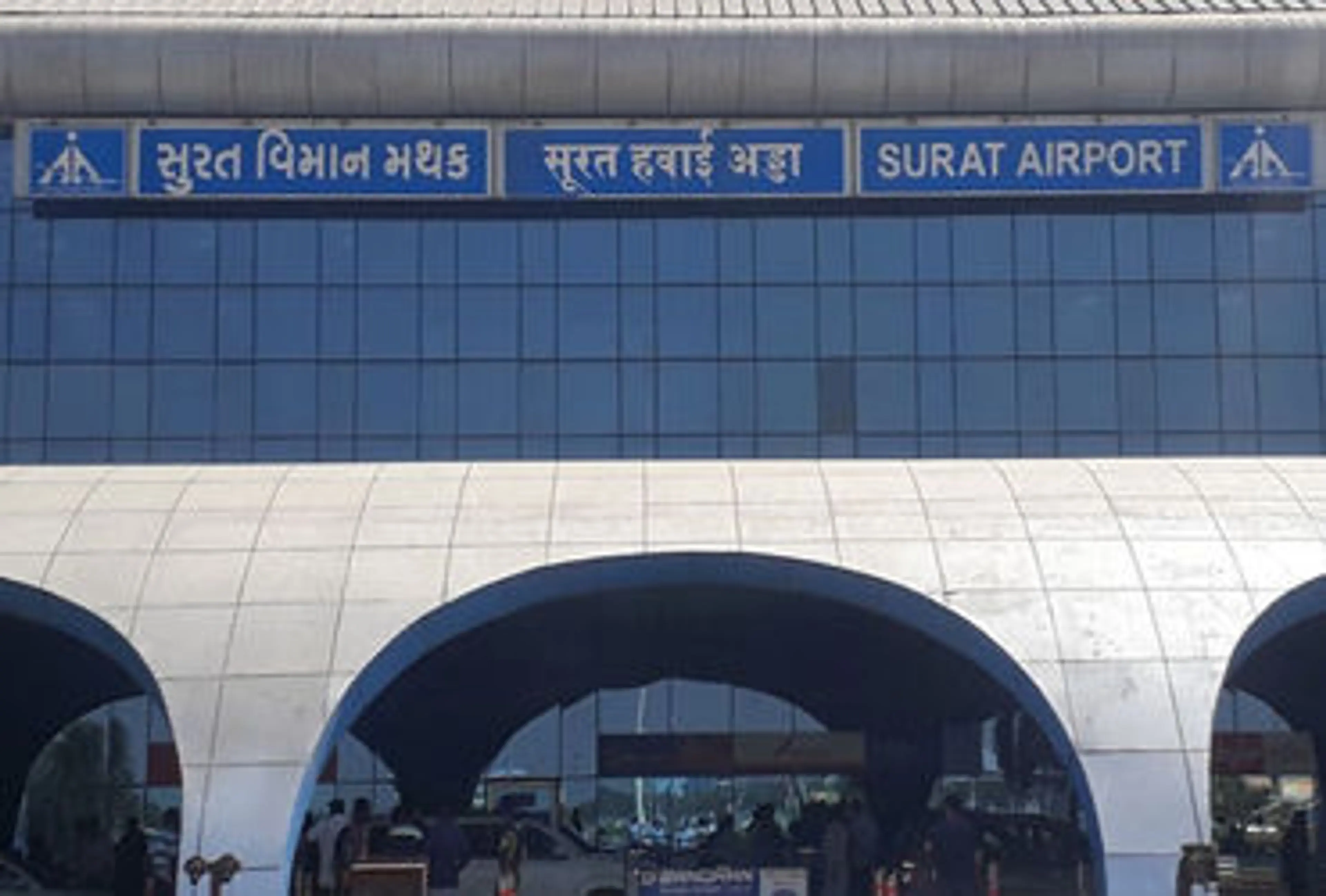 ₹10 cr gold seized from Surat airport, top officials’ involvement suspected