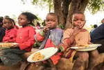 ભૂખમરા અંગે UNનો ડરામણો રિપોર્ટ, દુનિયાભરમાં 28.2 કરોડ લોકો ભોજન માટે મારી રહ્યાં છે વલખાં