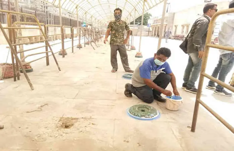 અઢી માસ બાદ આજથી દ્વારકામાં ભાવિકો કાળિયા ઠાકોરના દર્શન કરી શકશે 1 - image