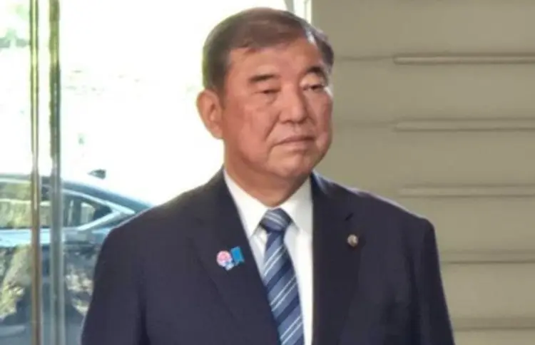 Japanese Prime Minister Ishiba to resign, big decision to prevent rift in ruling party 1 - image