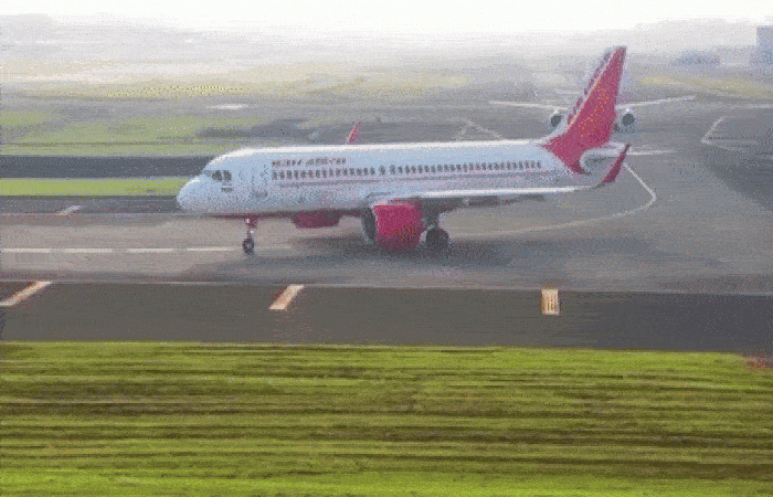 અમદાવાદમાં પ્લેન ક્રેશ બાદ હવે થાઈલેન્ડમાં એર ઈન્ડિયાની ફ્લાઈટનું ઈમરજન્સી લેન્ડિંગ, શું છે મામલો 1 - image